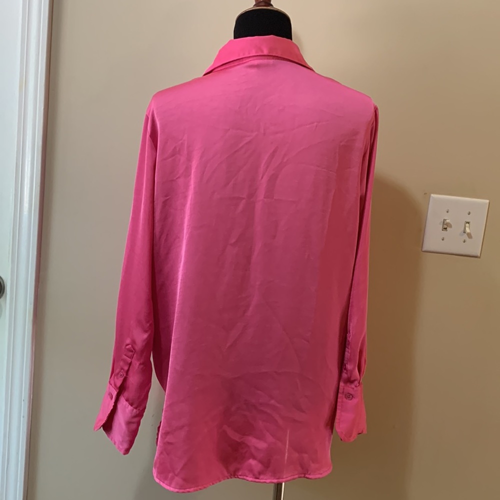 EUC Women’s Bright Pink Silky Long Sleeved Button Down Top - Picture 3 of 7